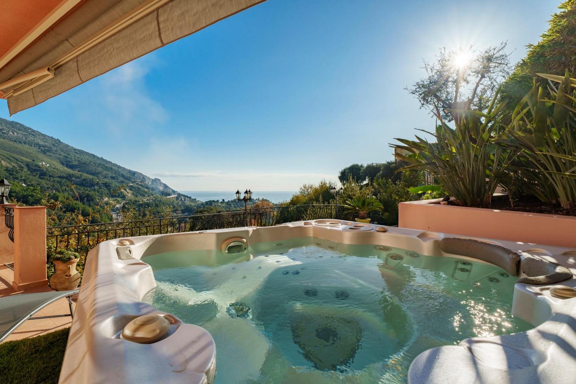Appartement Baieta - Appt Climatise Jacuzzi Vue Menton